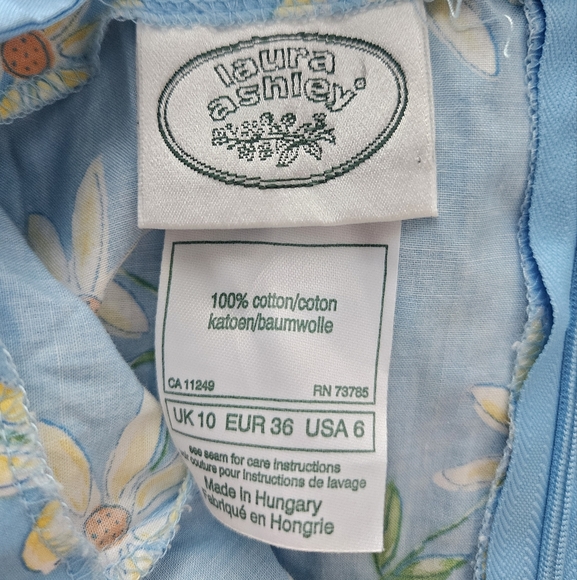 Laura Ashley Vintage Light Blue‎ Daisy Floral Print Dress Knee Length Size 6 - Picture 4 of 4